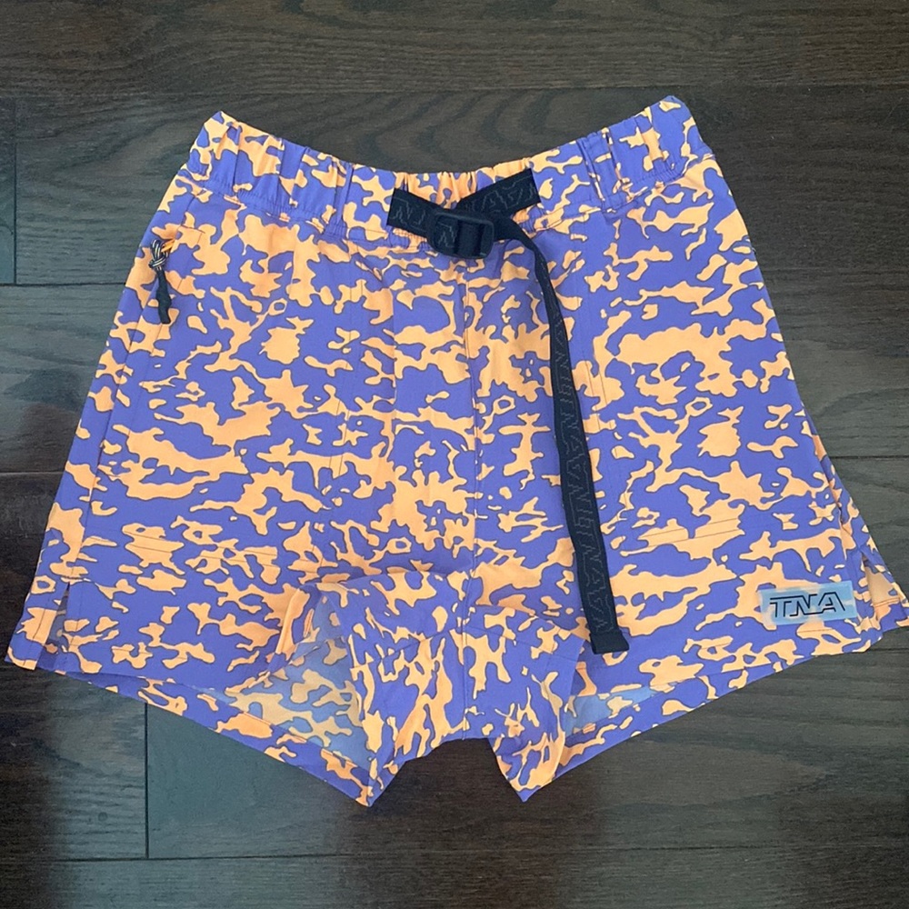 Aritzia TNA Bright Patterned Nylon Shorts